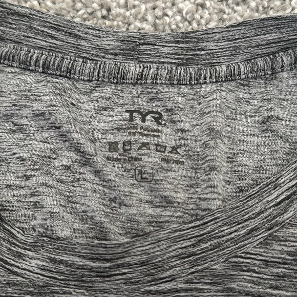 TYR Shirt - Picture 3 of 4